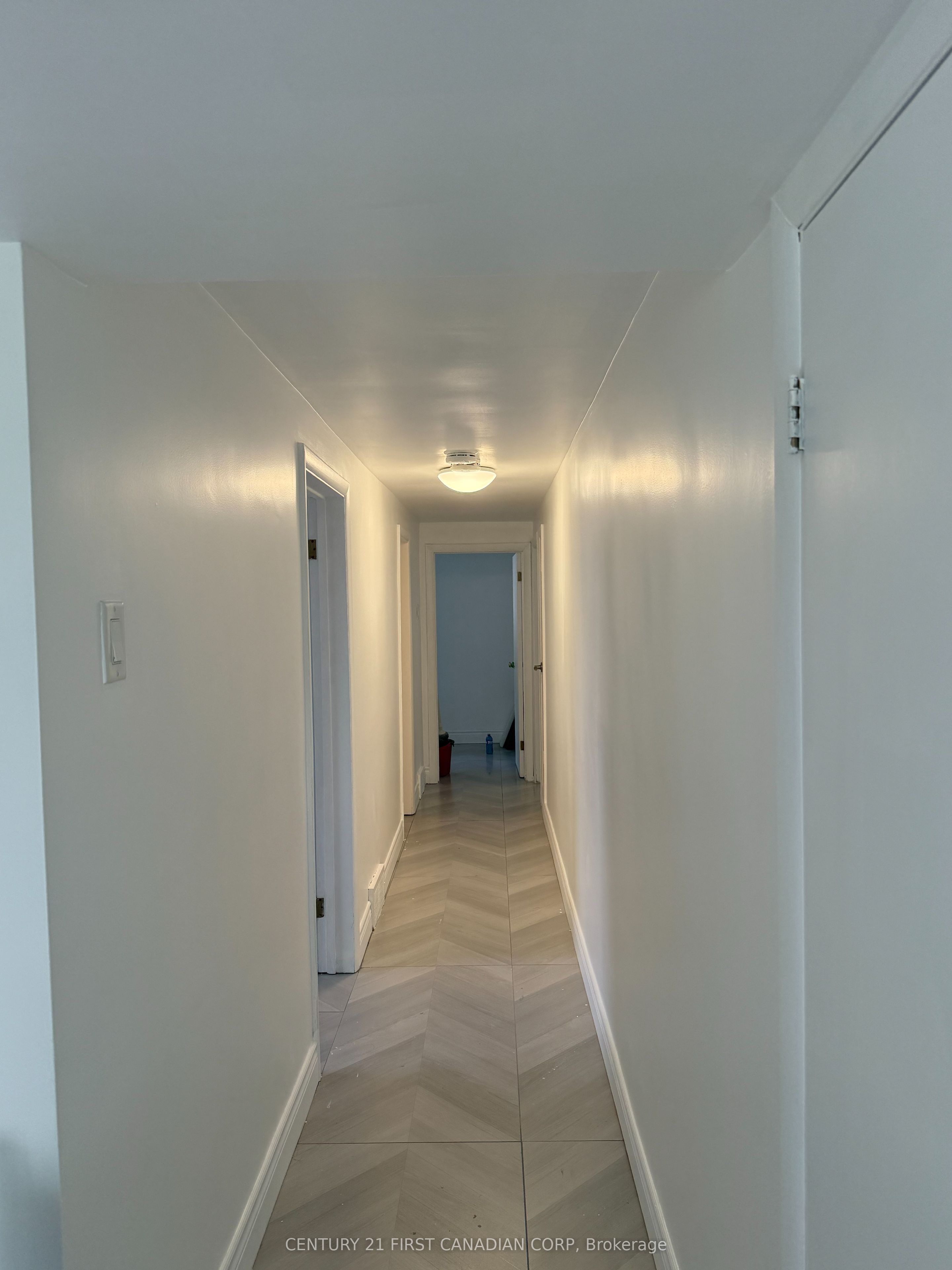 Unit 1 - 228 Burnside Drive, London 5