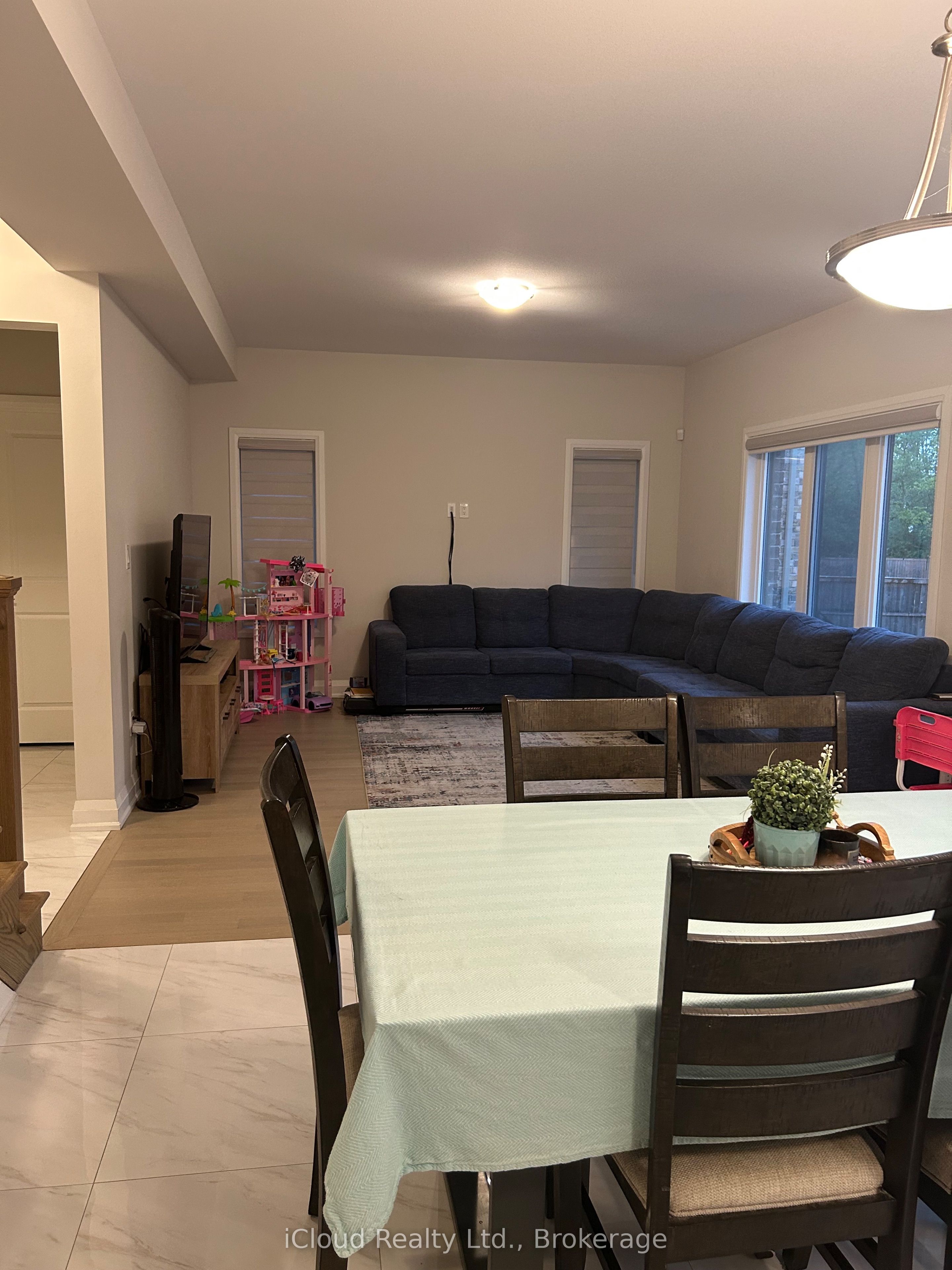 9306 White Oak Avenue, Niagara Falls 4