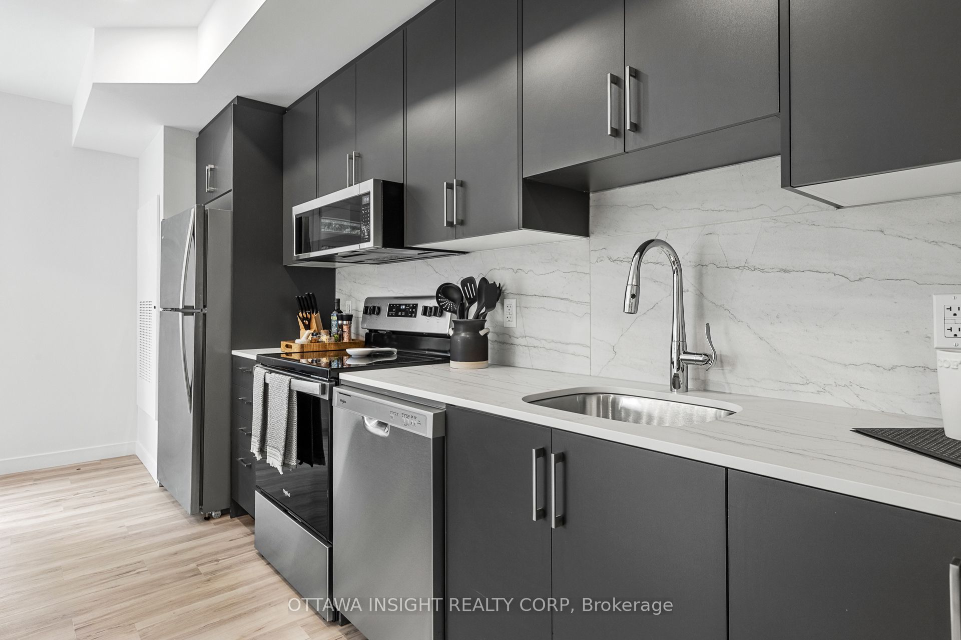 Unit 7 - 2405 Carlsen Avenue, Ottawa 3