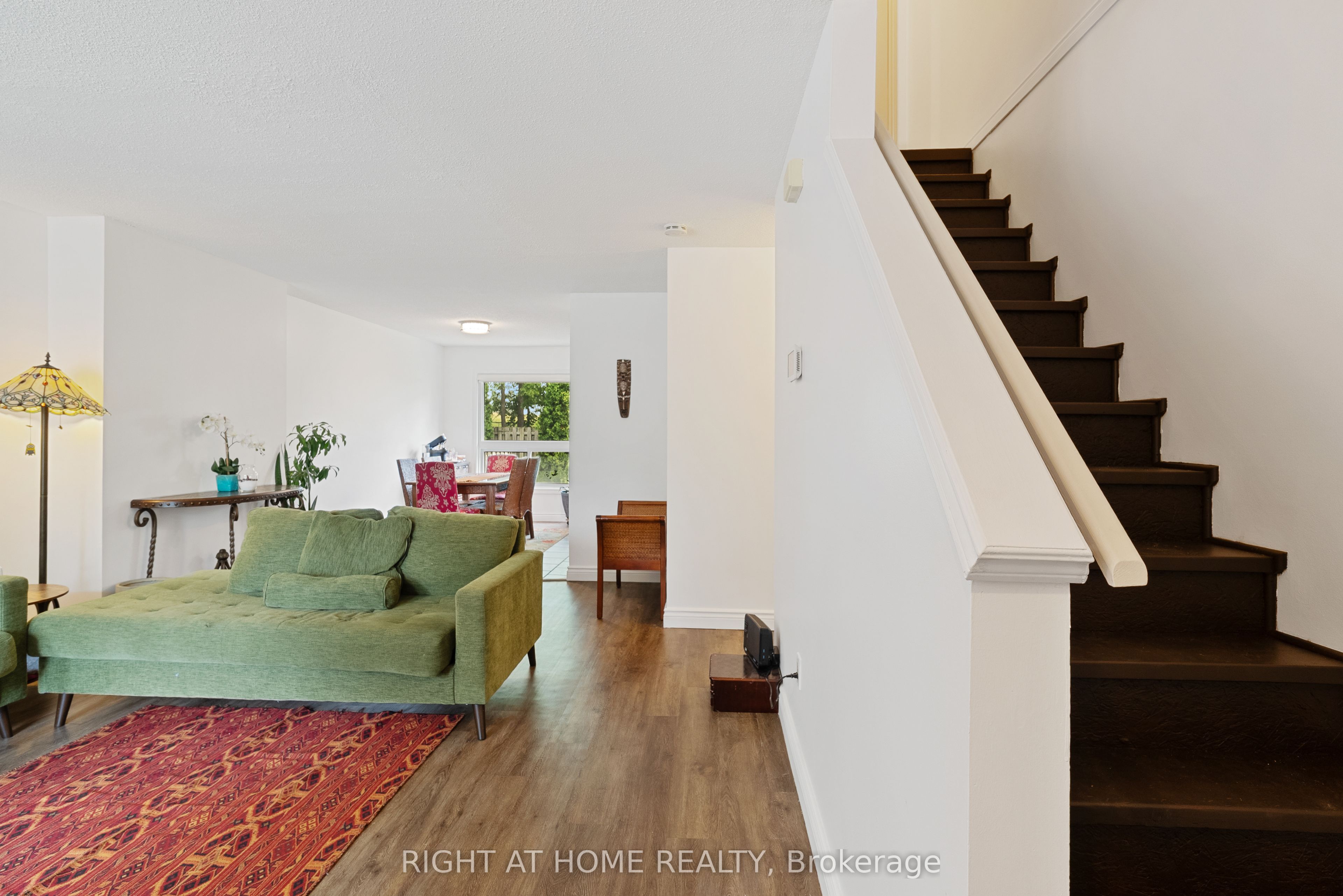 Unit 17 - 925 Lawson Road, London 4