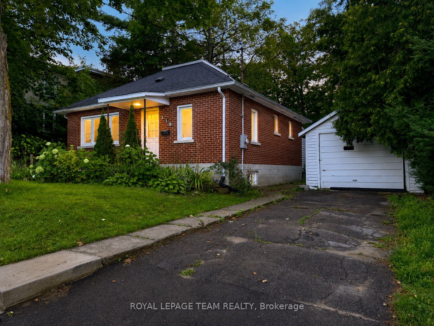 218 Fraser Street, Pembroke 1