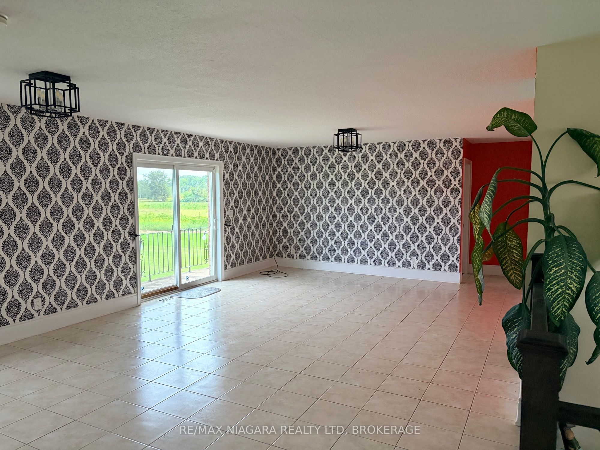 Unit Upper - 1010 FOSS Road, Pelham 5