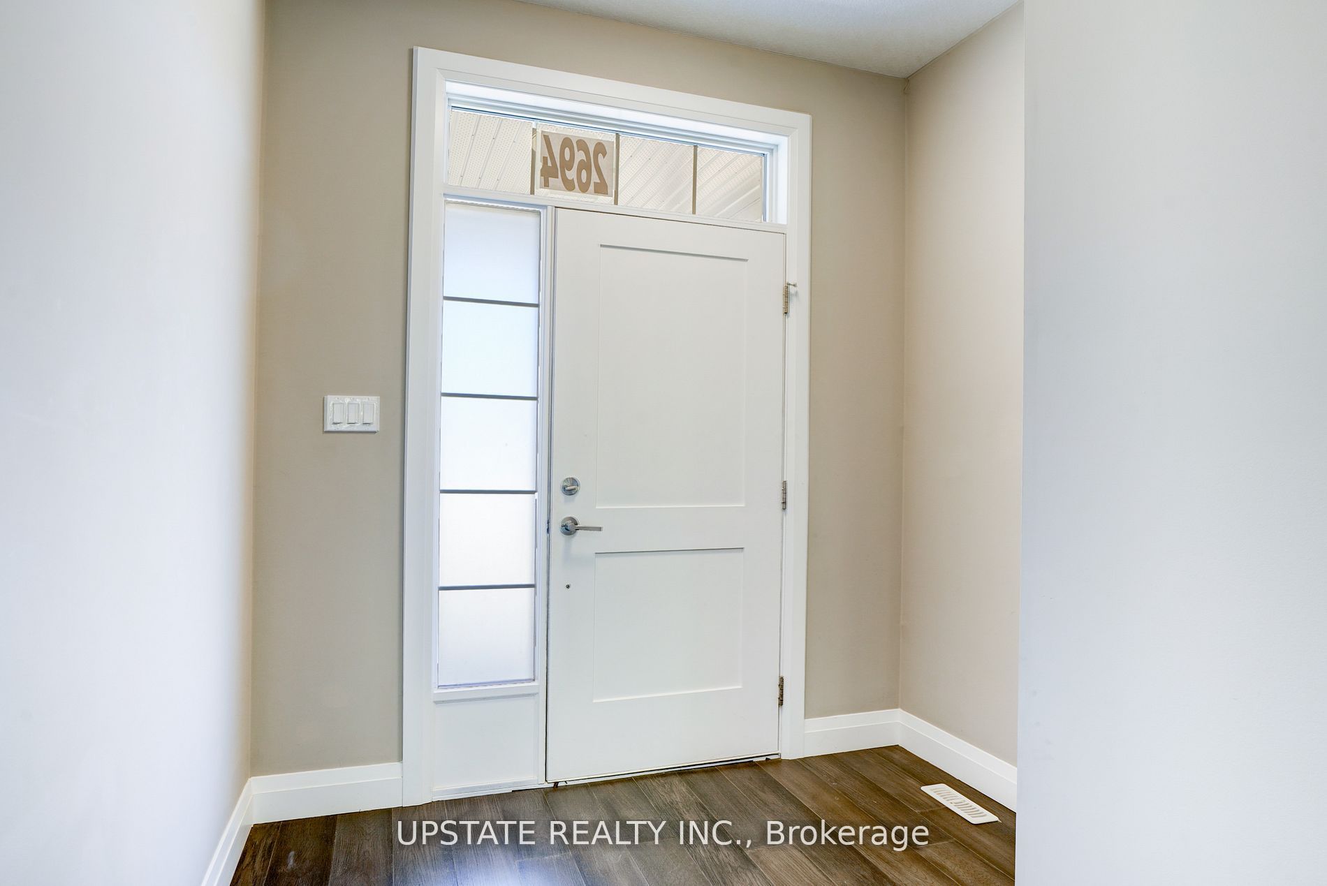 2694 Bobolink Lane, London 2