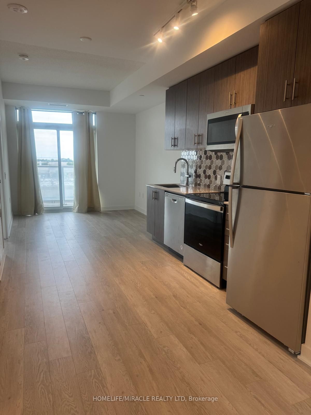 Unit 512 - 2782 Barton Street E, Hamilton 2