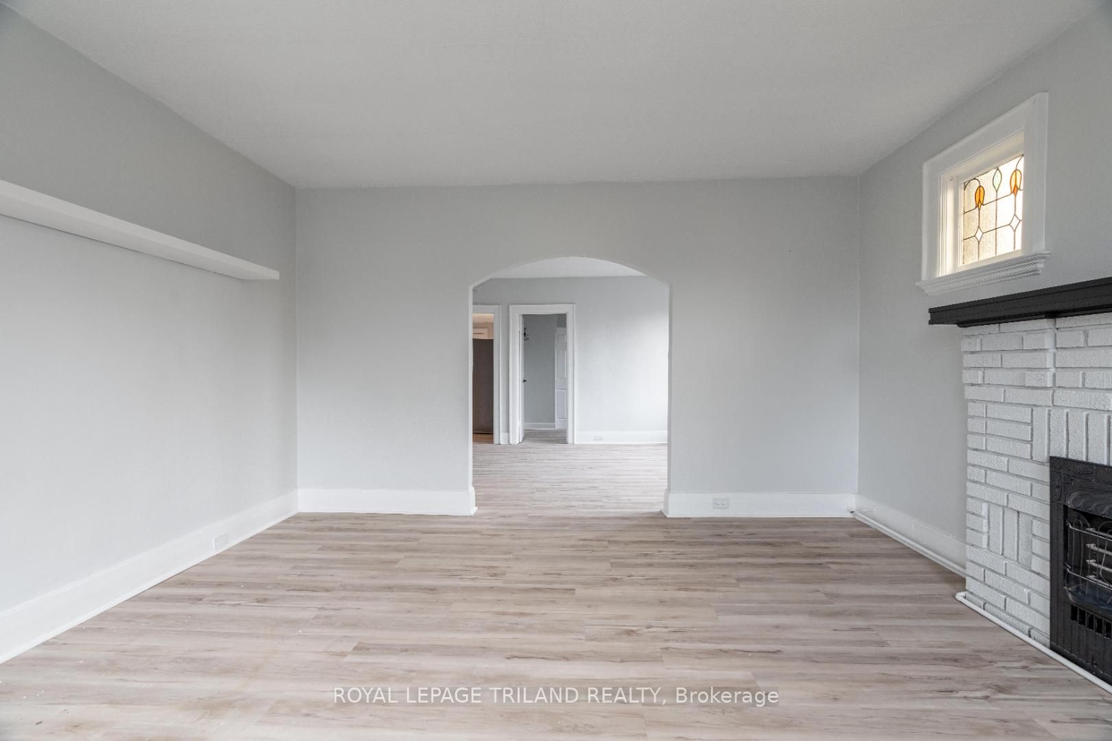 Unit 3 - 425 Mckenzie Avenue, London 2