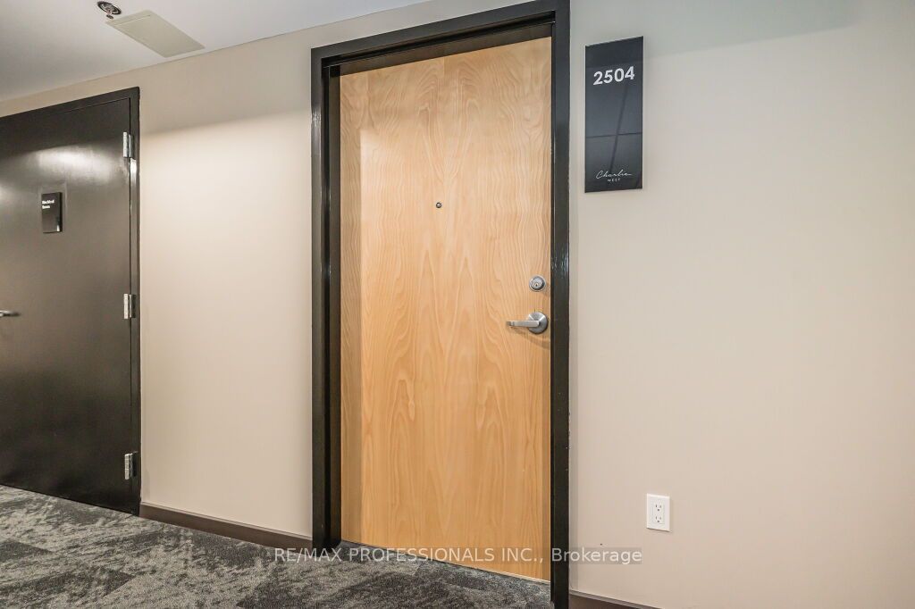 Unit 2504 - 60 Charles Street W, Kitchener 3