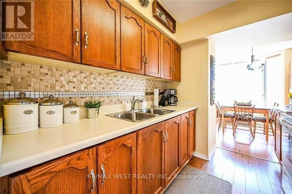 Unit 406 - 200 Limeridge Road W, Hamilton 2