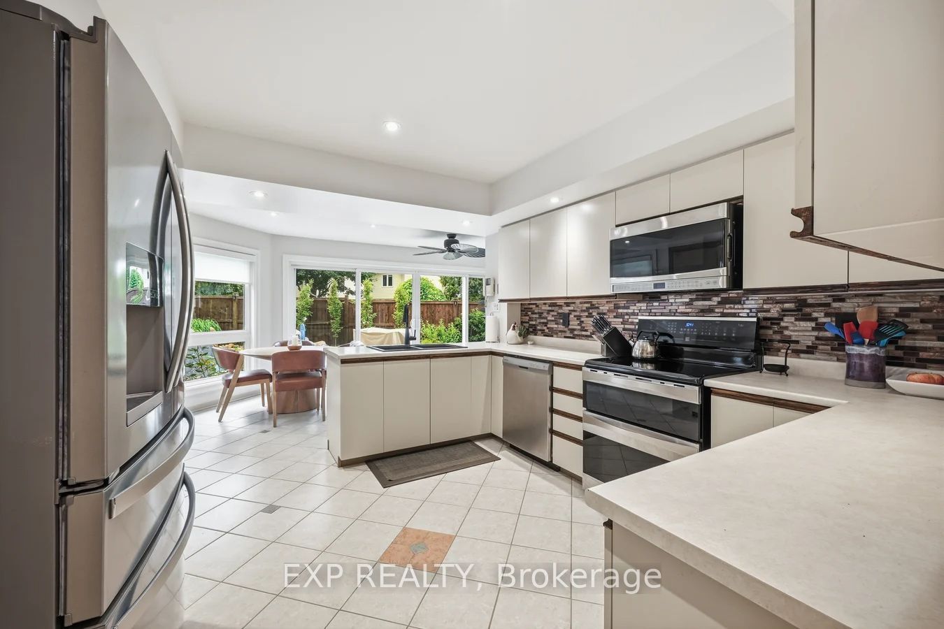 766 Lalande Terrace, Cumberland 5