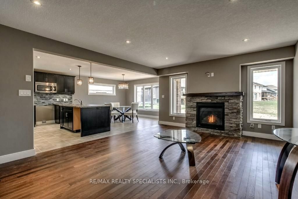 720 Halifax Road, Woodstock 2