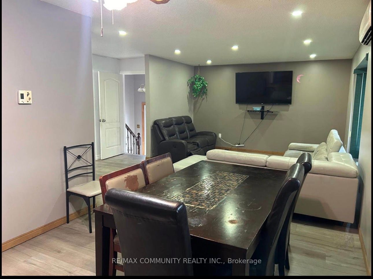 Unit Main - 174 Colborne Street, Kawartha Lakes 3