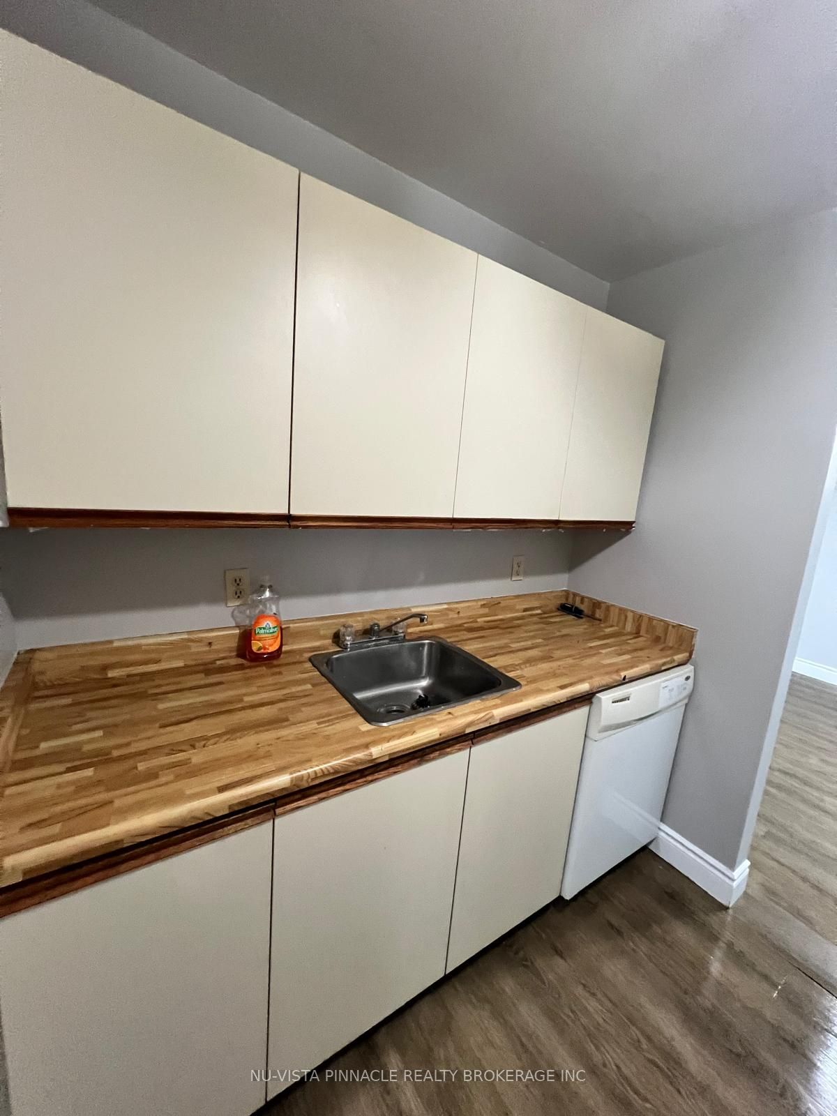Unit 303 - 727 Deveron Crescent, London 5
