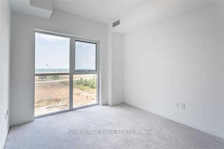 Unit 417 - 550 North Service Road, Grimsby 3