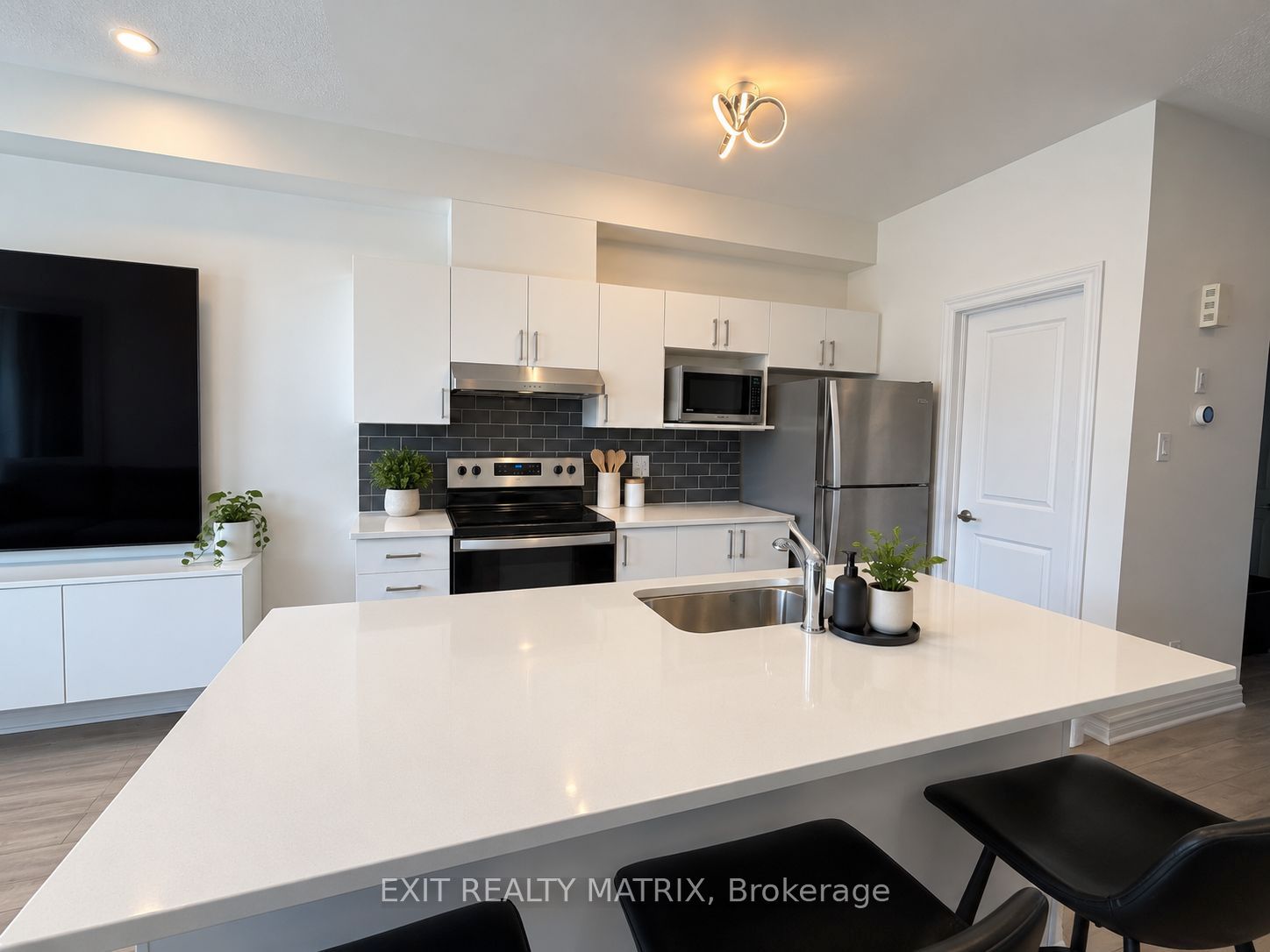 97 Rallidale Street, Orleans-Gloucester 4