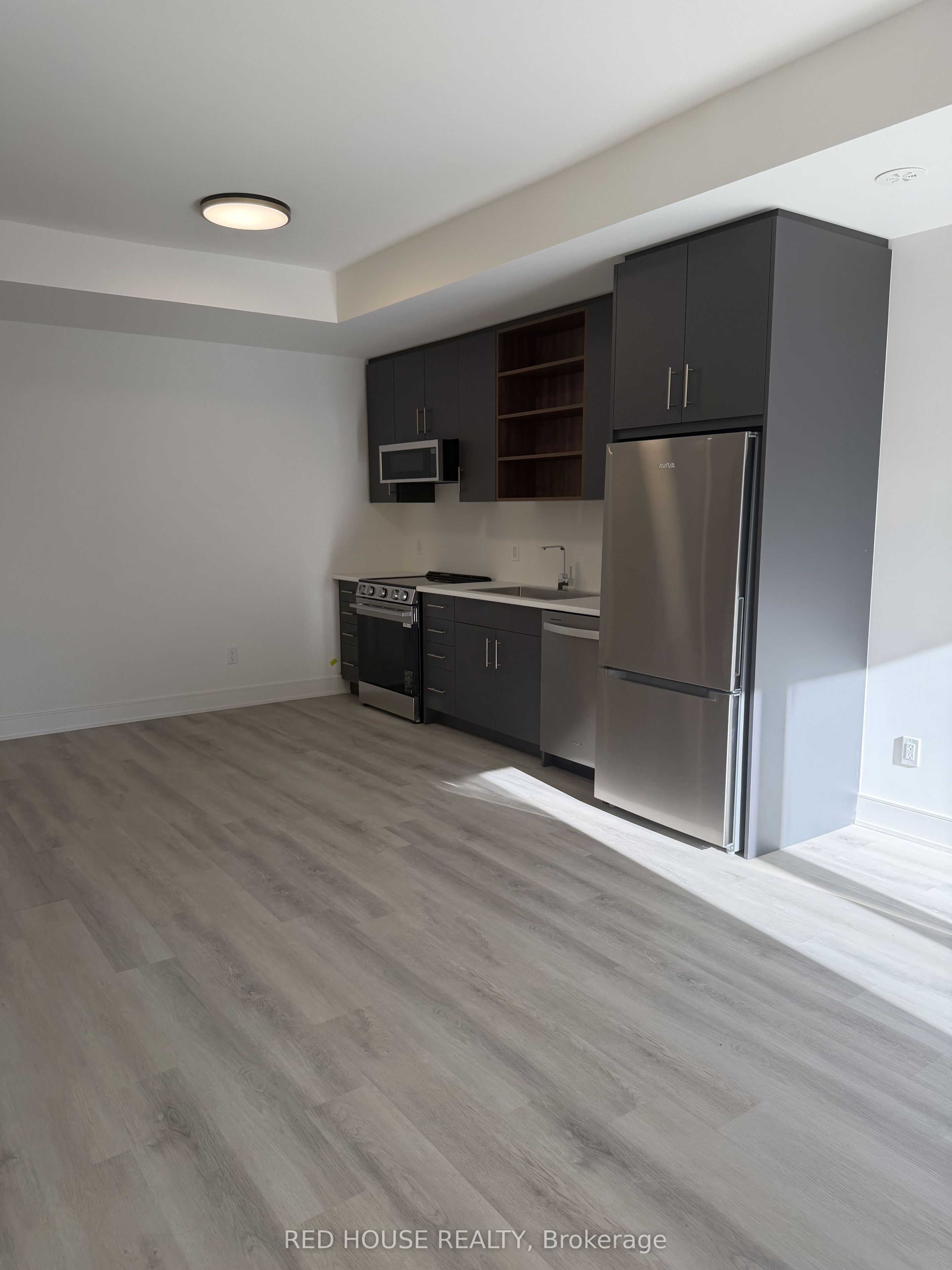 214 Ellis Avenue, St. Catharines 3