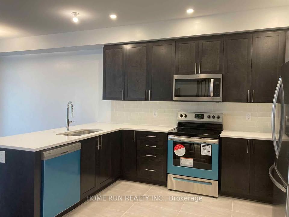 671 Rathburn Lane, Orleans-Gloucester 4