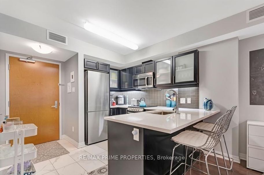 Unit 706 - 195 Besserer Street, Ottawa 4