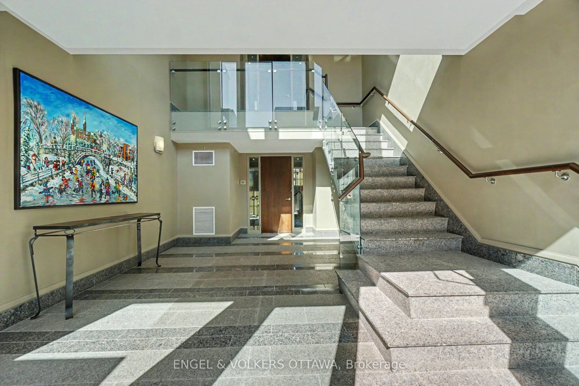 Unit 104 - 31 First Avenue, Ottawa 5