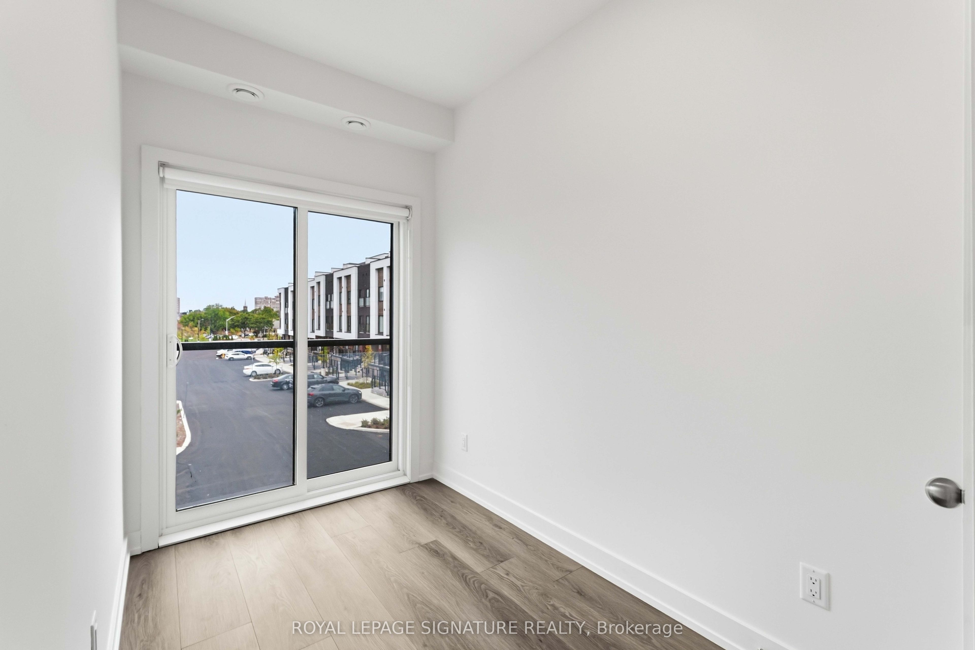 Unit 307C - 16 Melbourne Avenue, St. Catharines 5