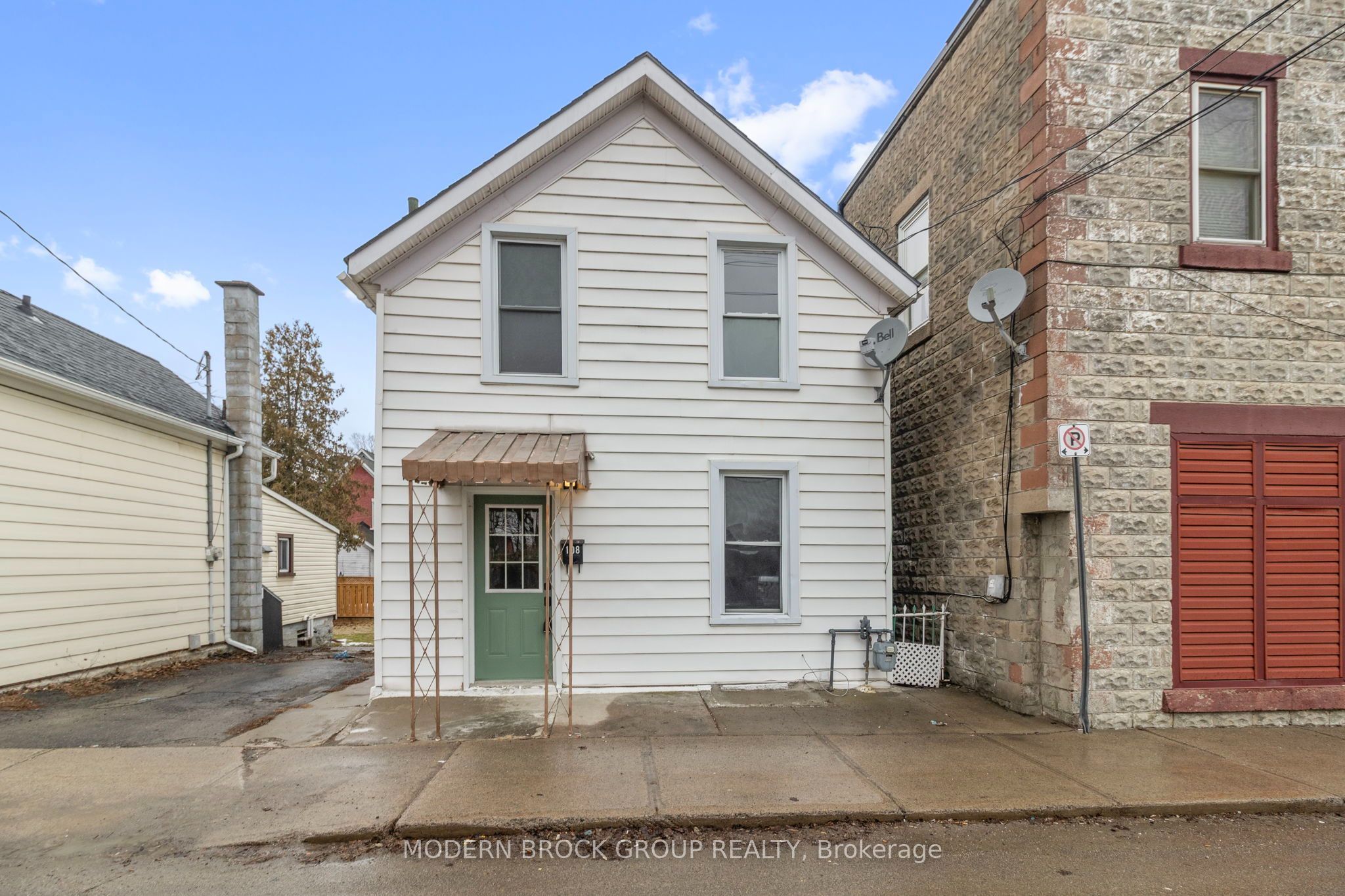 108 George Street, Brockville 2