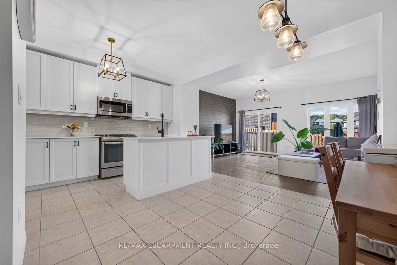 3980 Crown Street, Lincoln 5