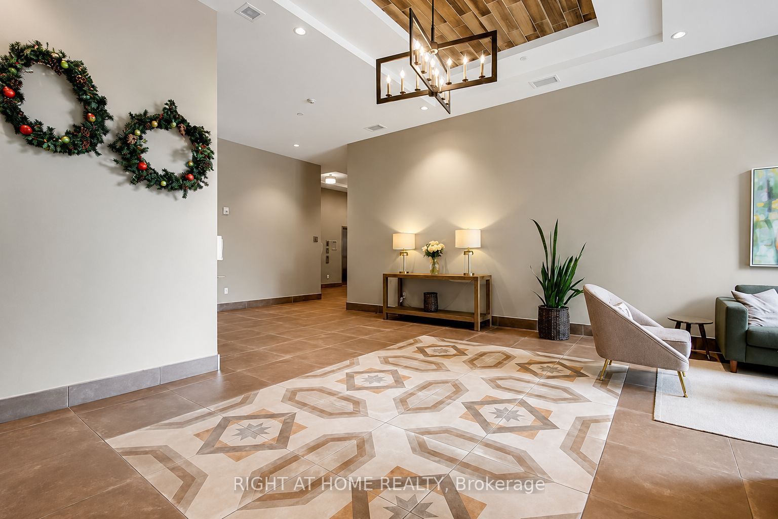 Unit Unit 312 - 60 Springhurst Avenue, Ottawa 4