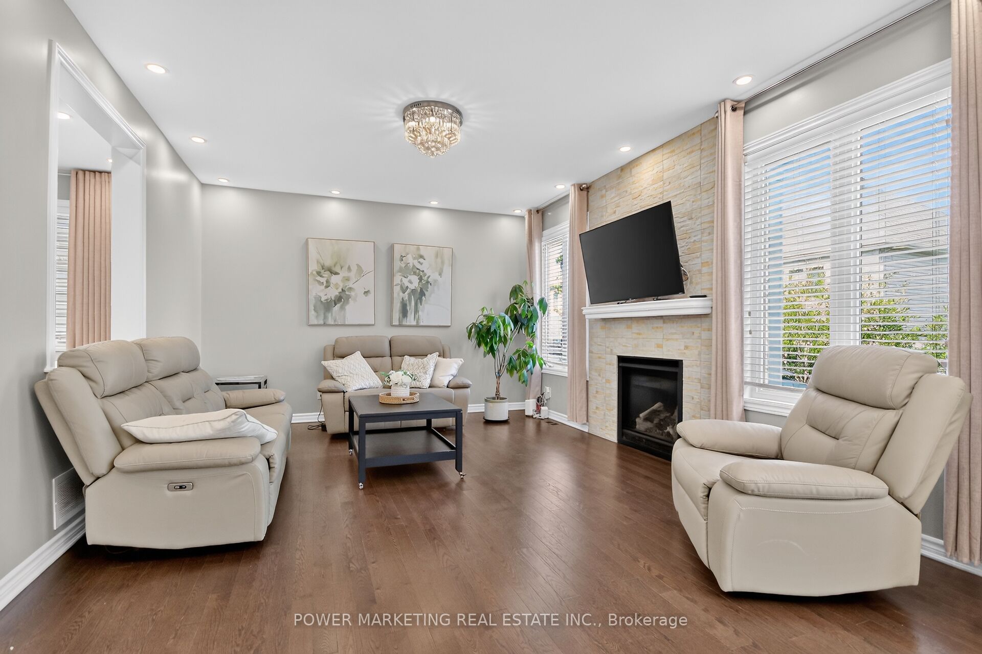 26 Palmeto Court, Stittsville-Goulbourn 4