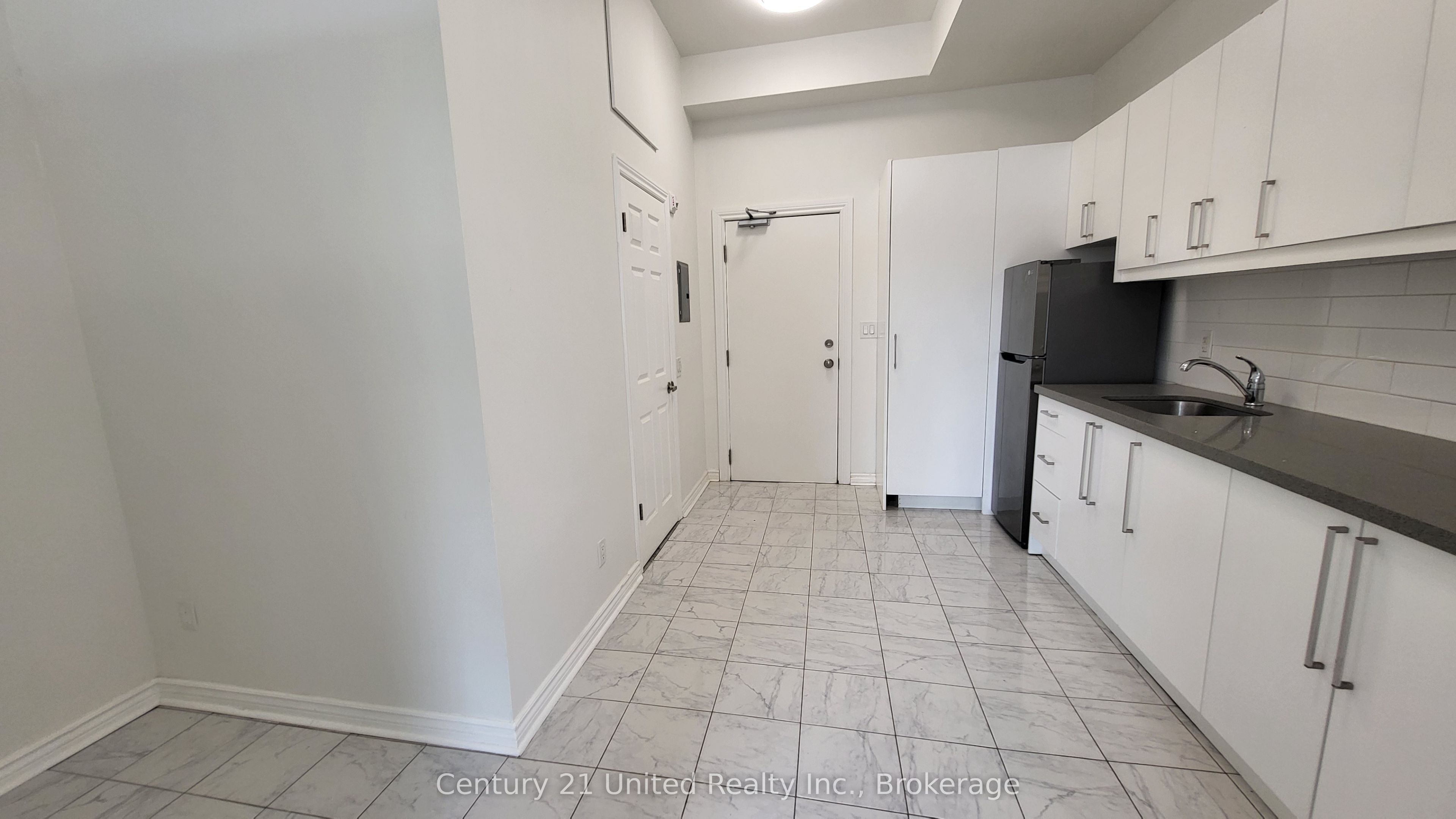 Unit 11 - 172.5 Hunter Street W, Peterborough 3
