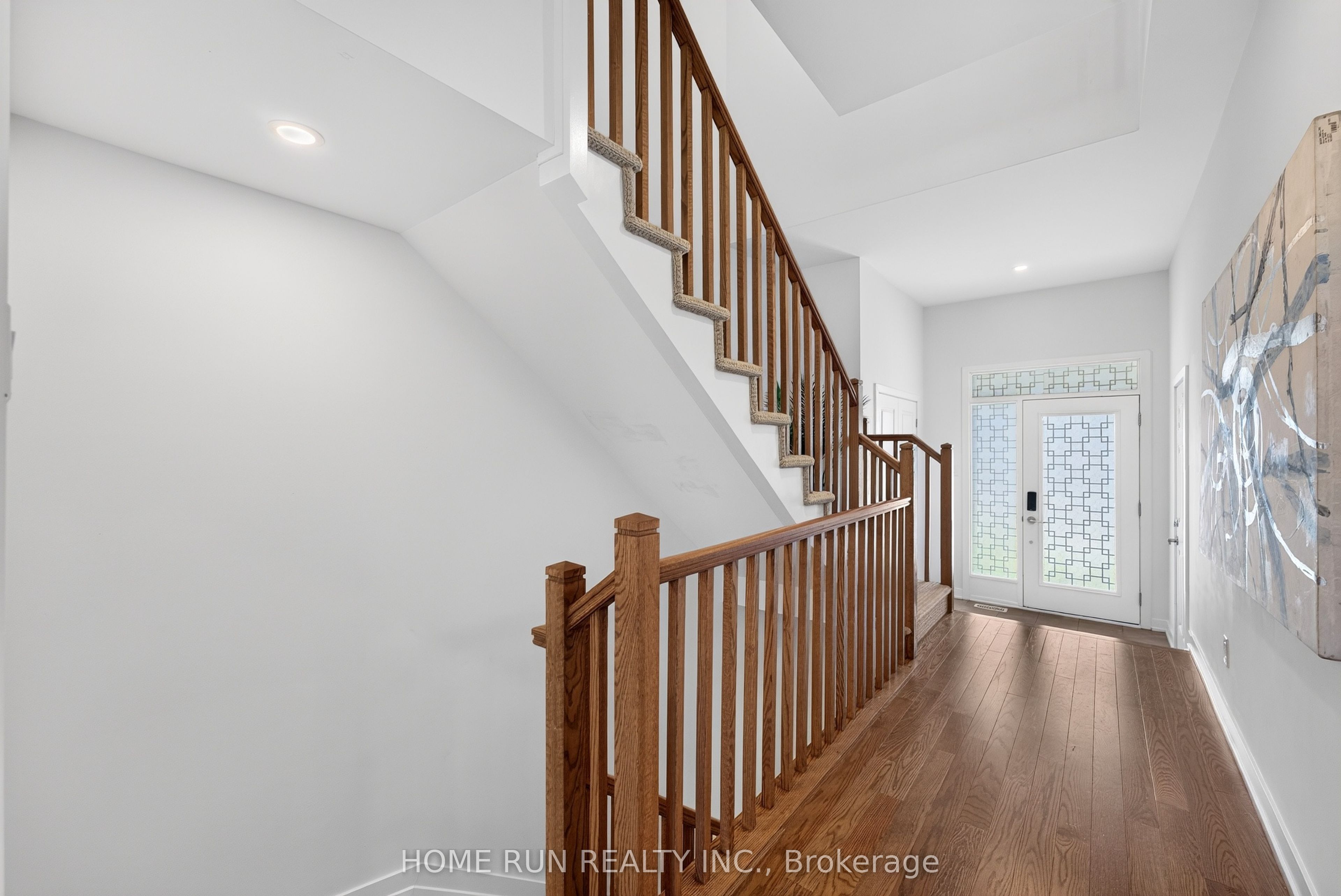 216 TRUMPETER Grove, Orleans-Gloucester 4