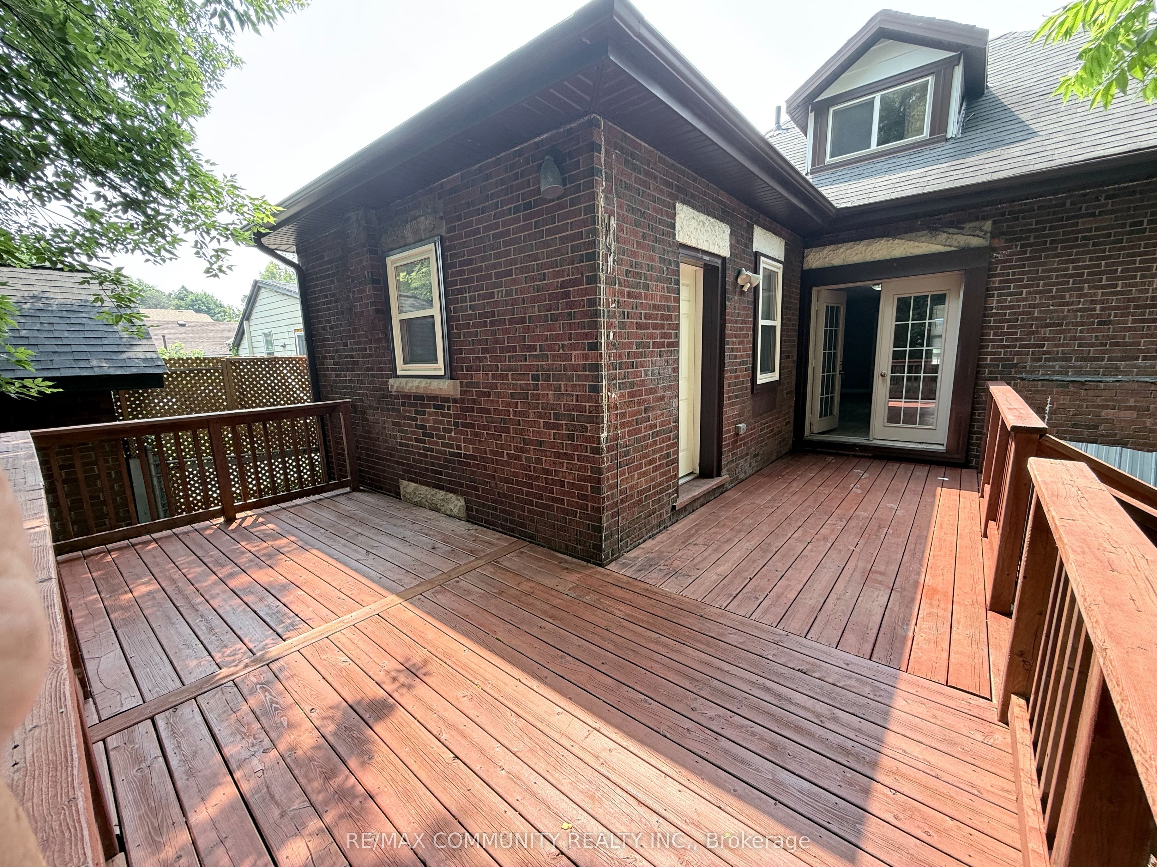 70 Huron Street, Guelph 4