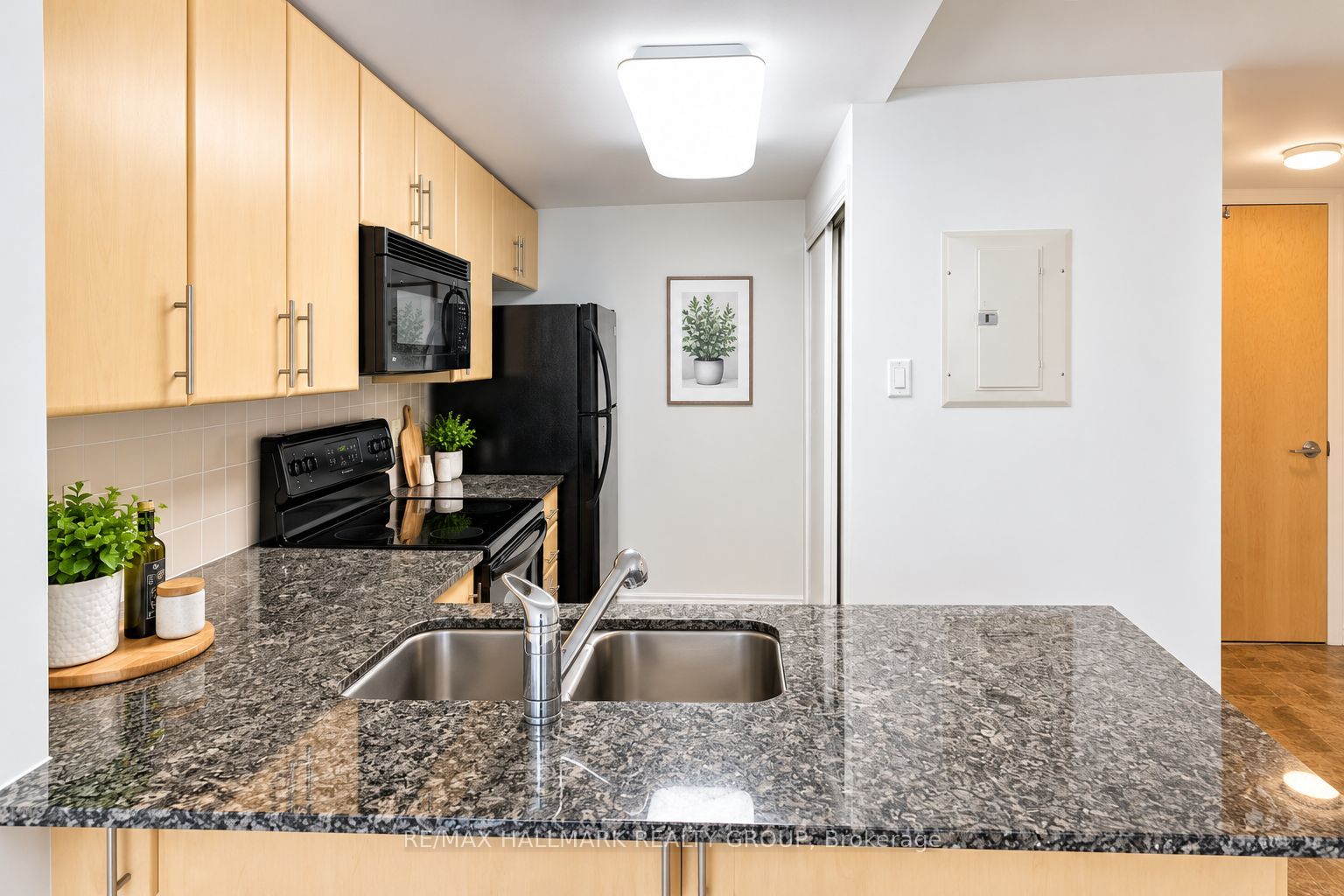 Unit 302 - 200 LETT Street, Ottawa 4