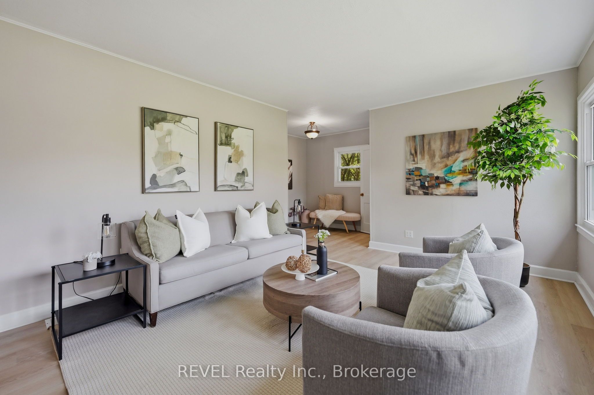 7962 Booth Street, Niagara Falls 5
