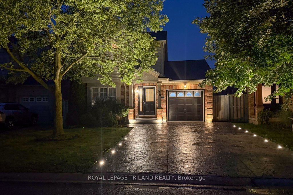 270 South Leaksdale Circle, London 3
