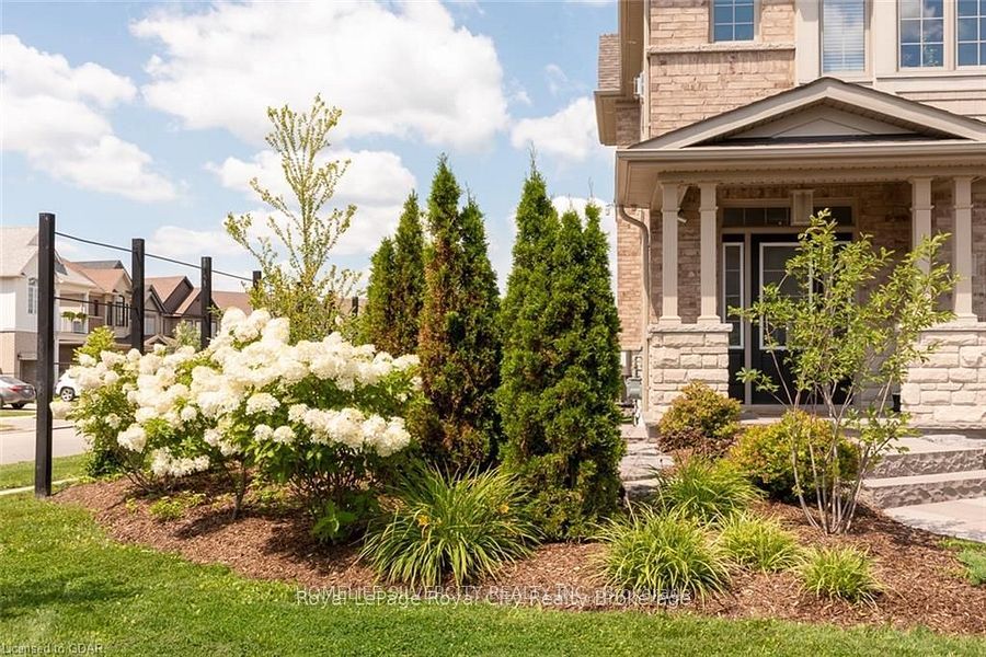 219 Summit Ridge Drive, Guelph 2