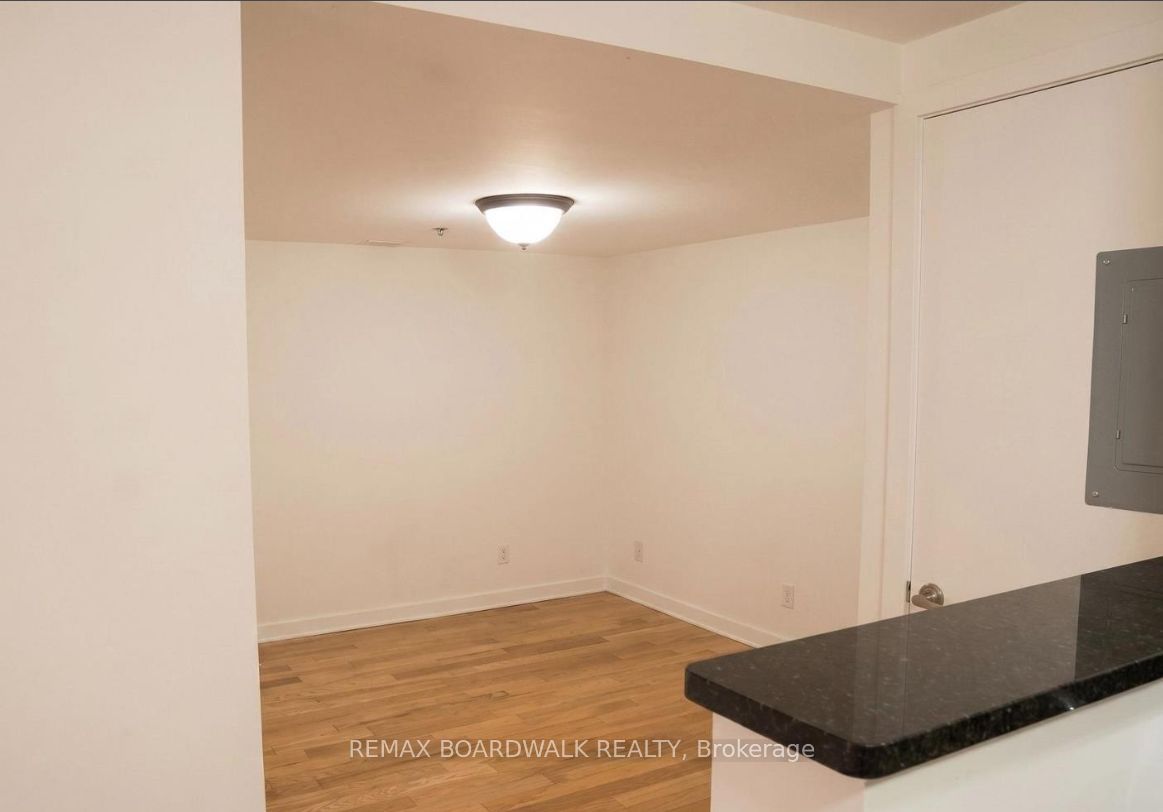 Unit 209 - 458D King Edward Avenue, Ottawa 5