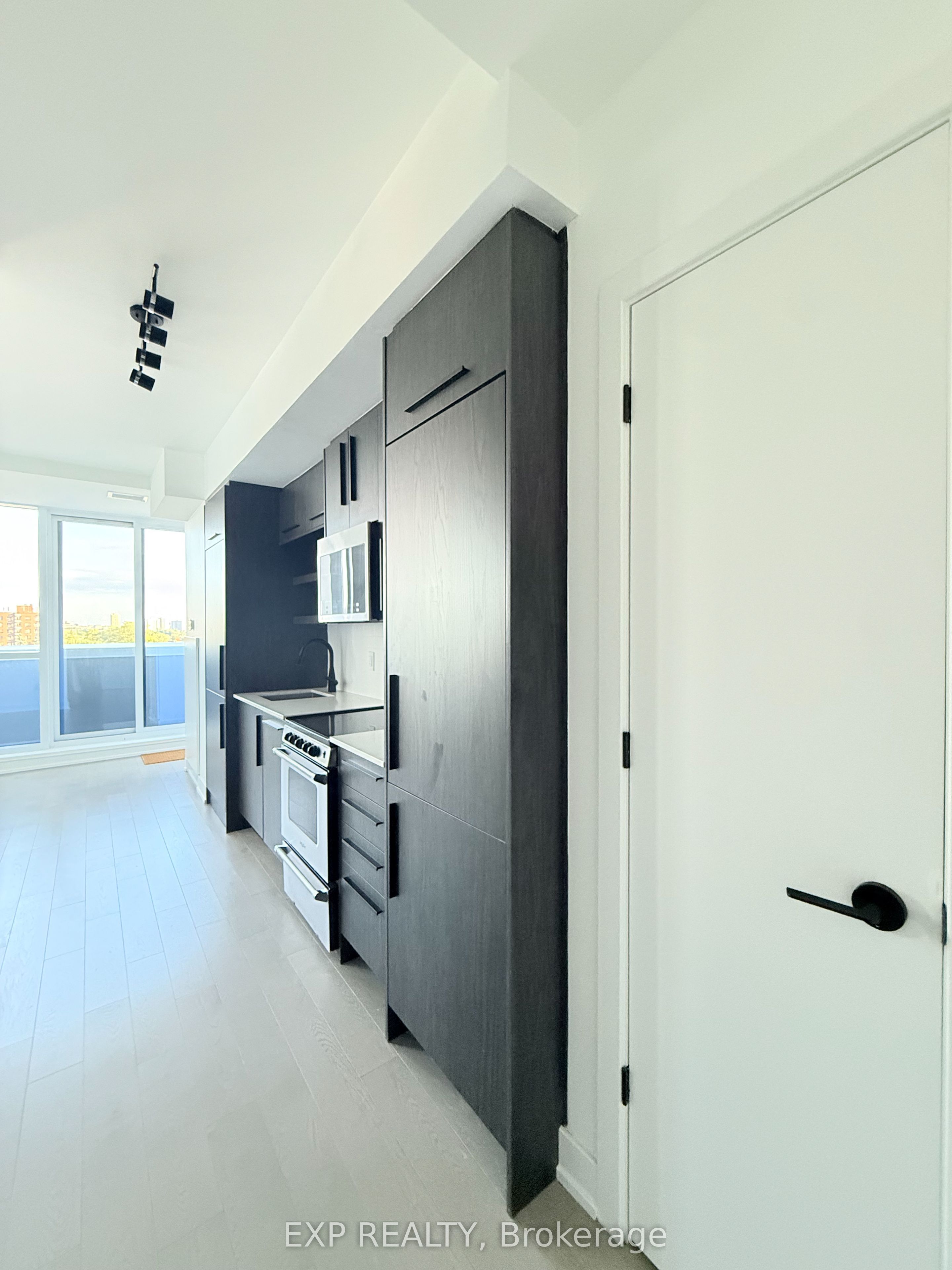 Unit 701 - 560 Rideau Street, Ottawa 4