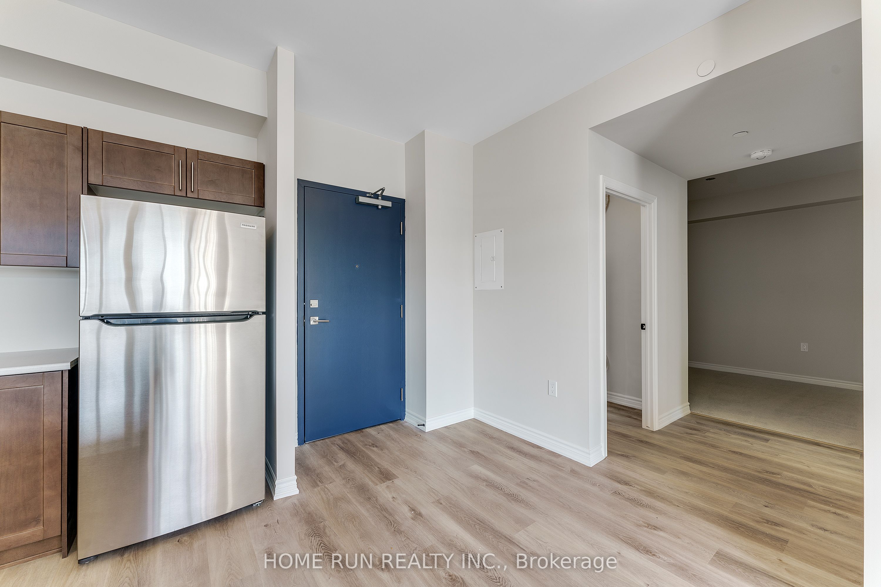 Unit 302 - 397 Codds Road, Ottawa 5