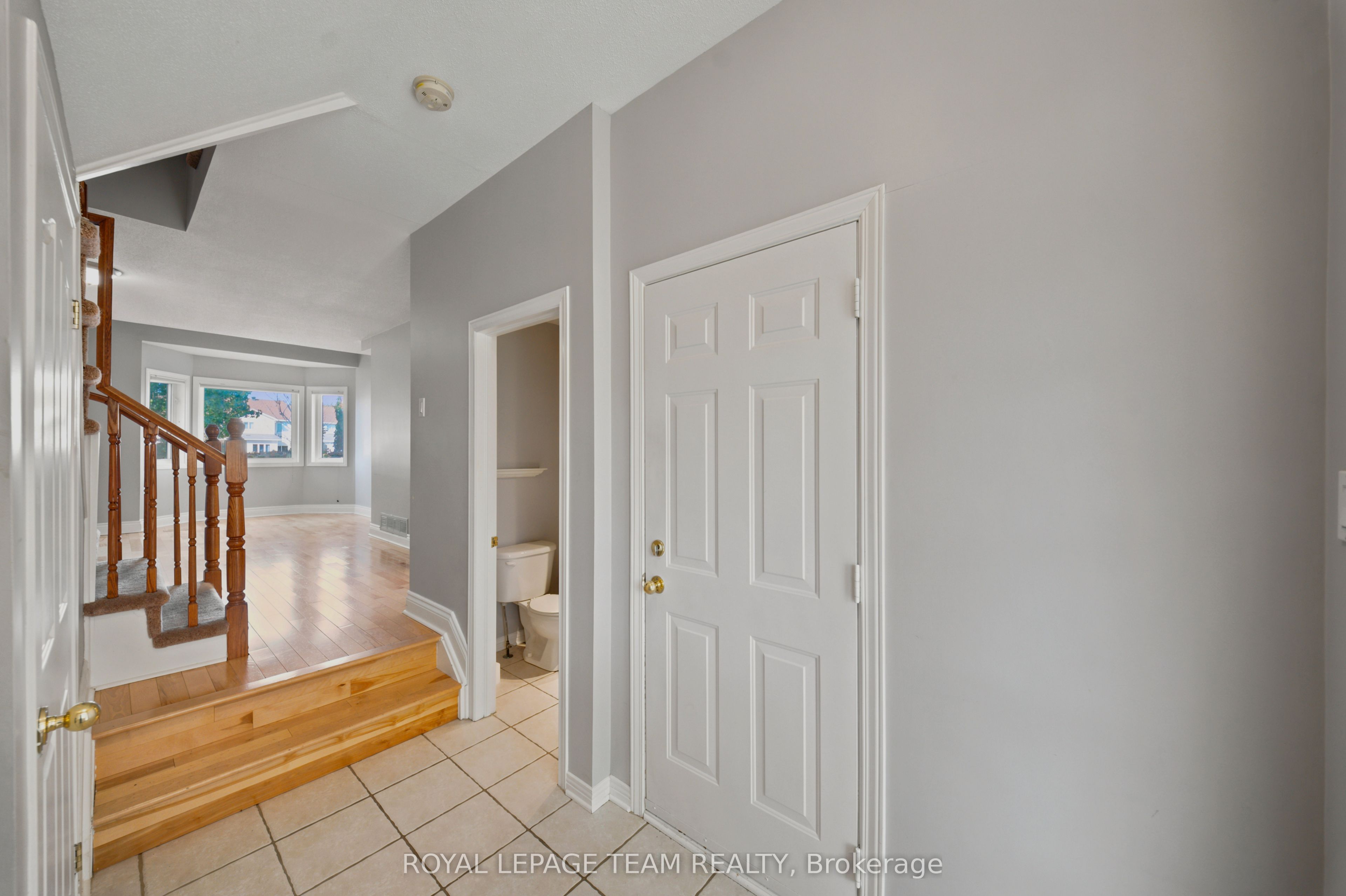 965 Markwick Crescent, Cumberland 3