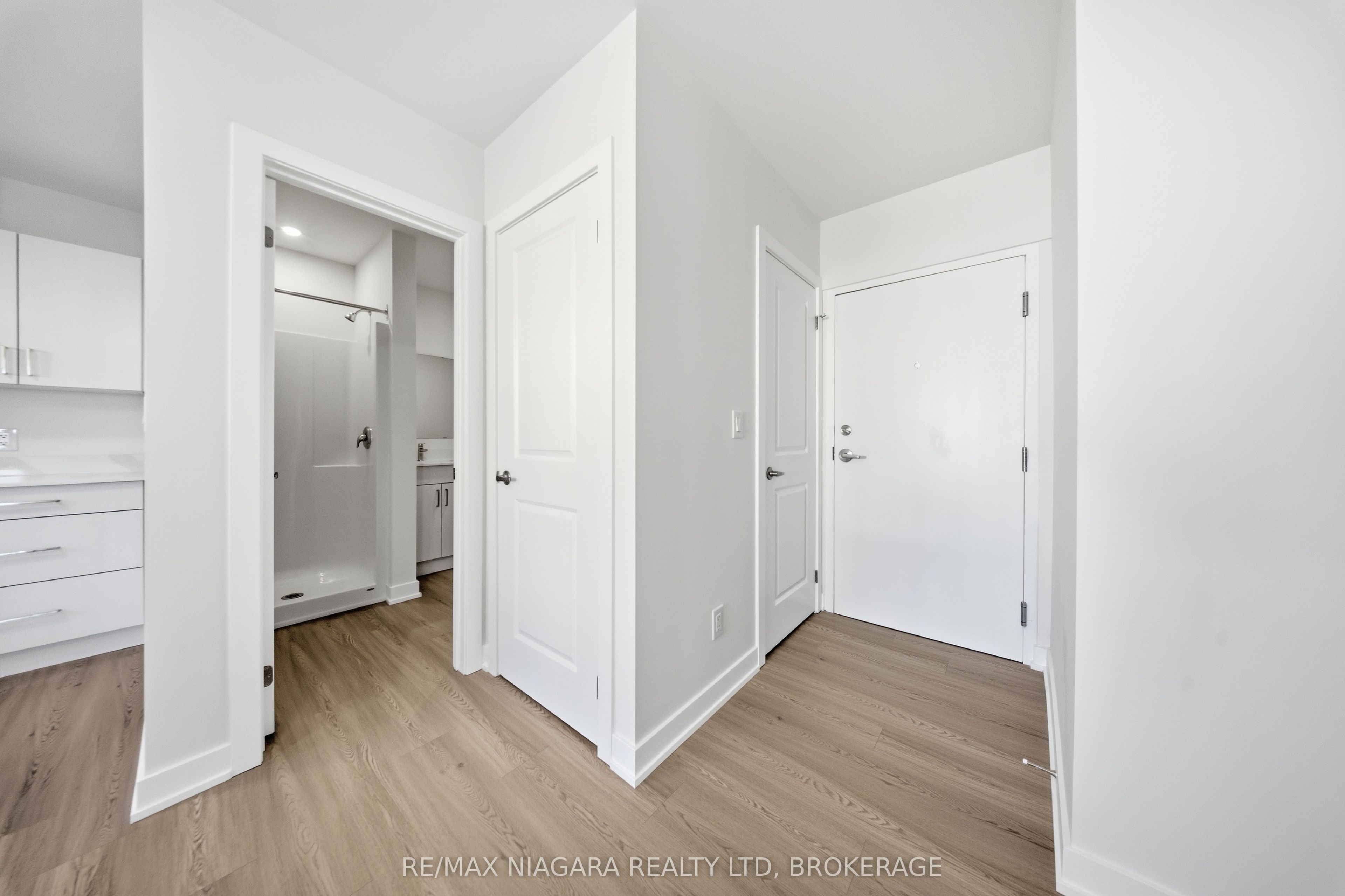 Unit 103 - 140 Church Street, St. Catharines 4