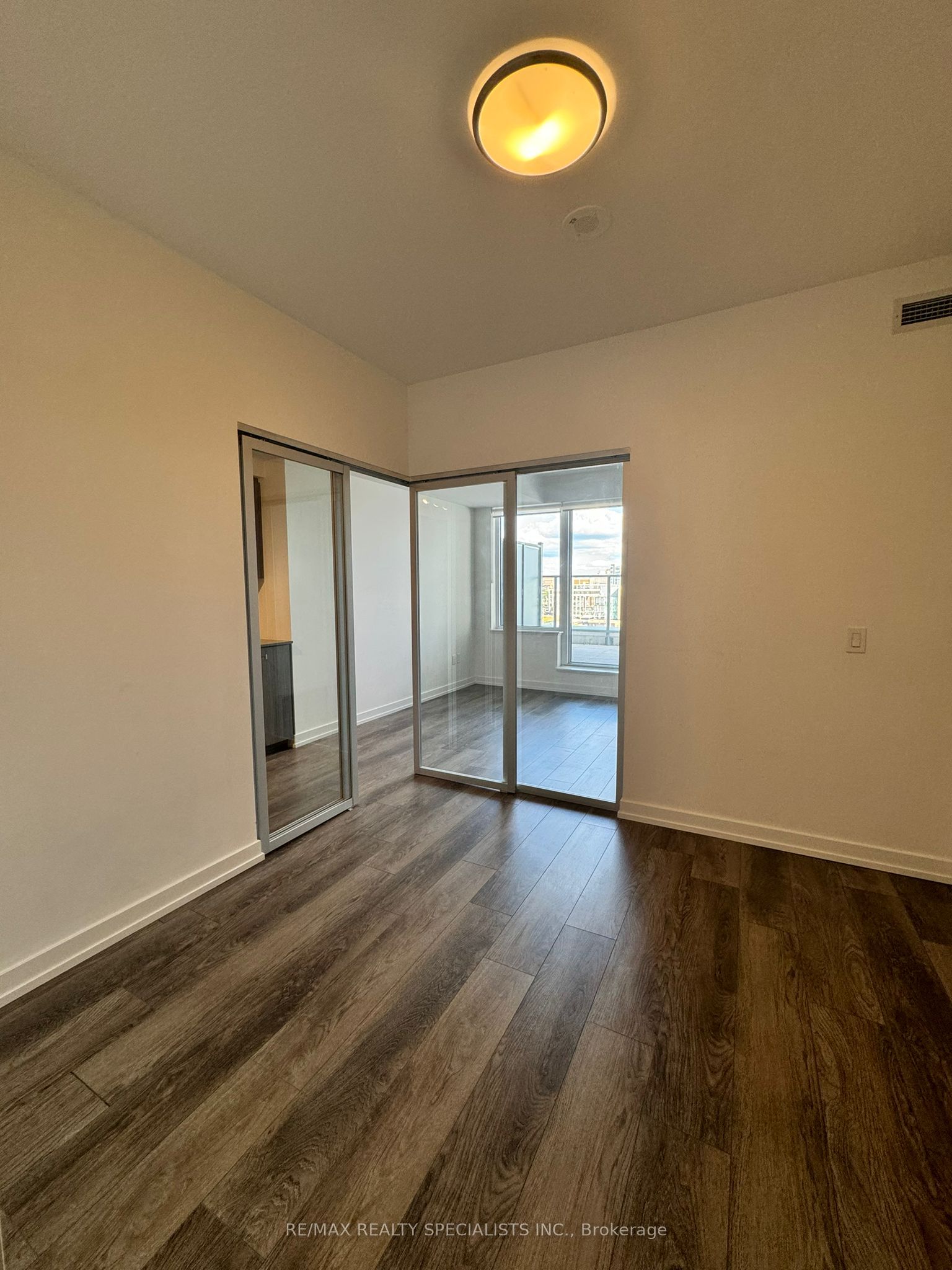 Unit 405 - 15 Wellington Street, Waterloo 2