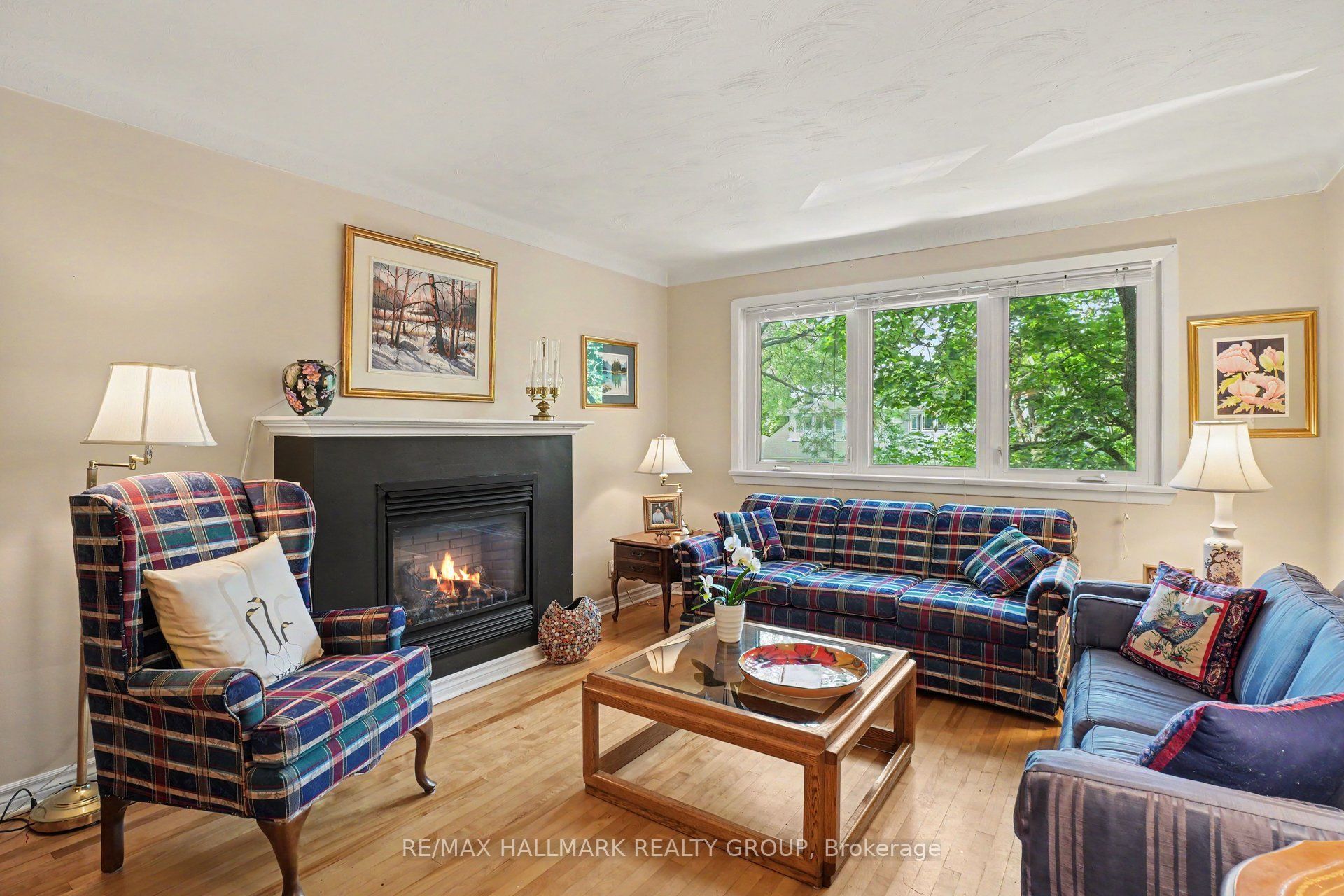 Unit 2 - 657 Golden Avenue, Ottawa 3